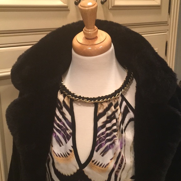 Faux fur jacket - Picture 3 of 7